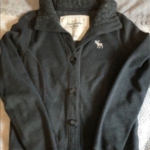 Gray Abercrombie & Fitch sweater
